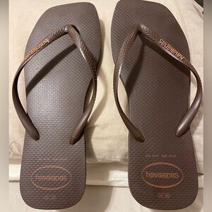 Havaianas Flip Flops - Dark Brown